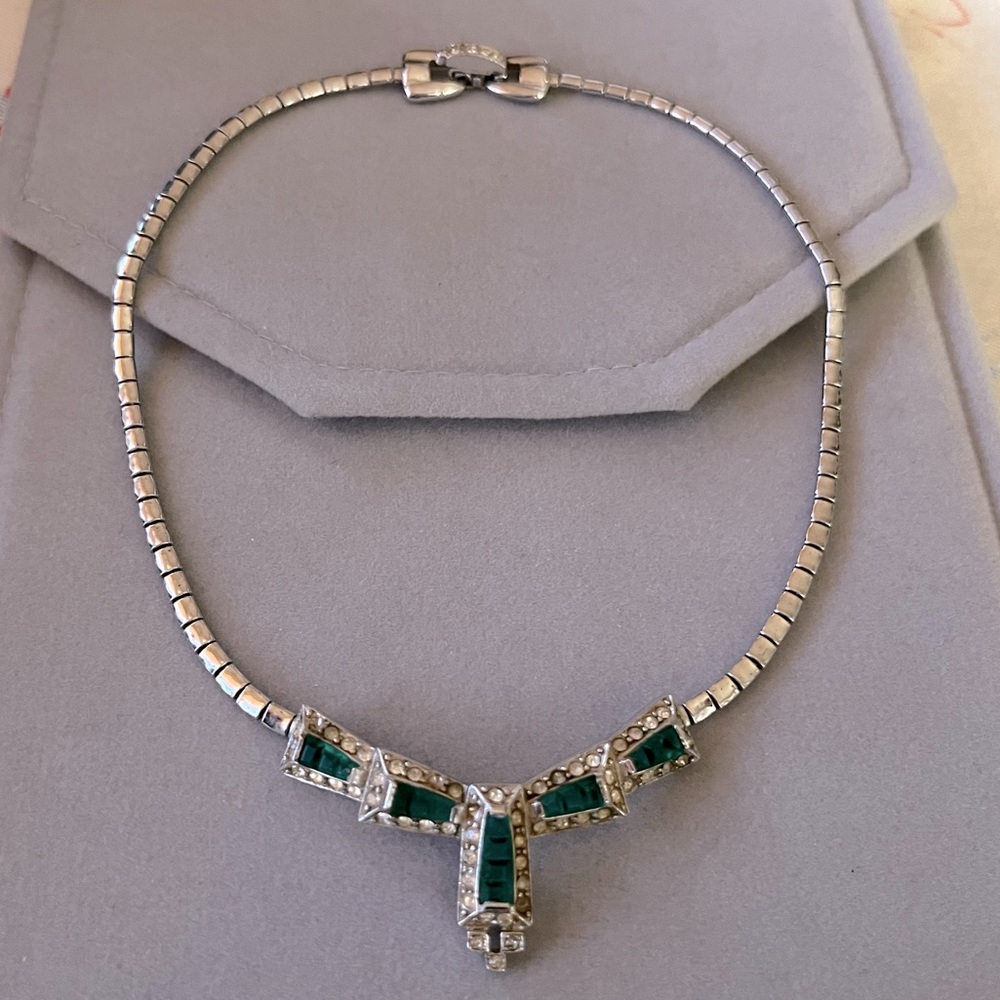 Vintage art deco emerald necklace